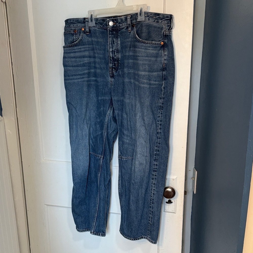 Madewell Button-fly Barrel Jeans